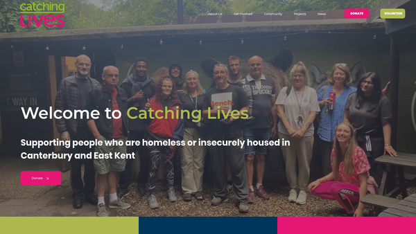 Screenshot of the Catchinglives website
