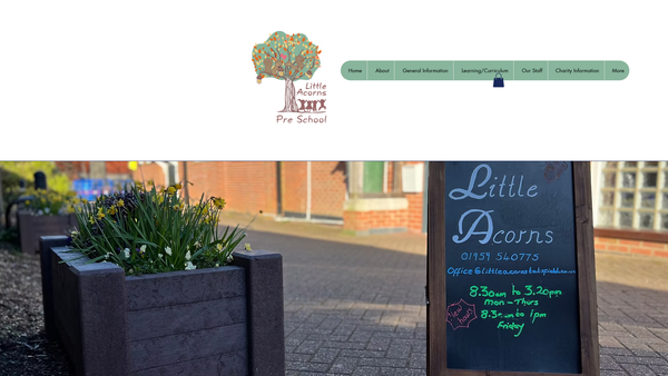 Screenshot of the Little Acorns- Tatsfield Pre-School website