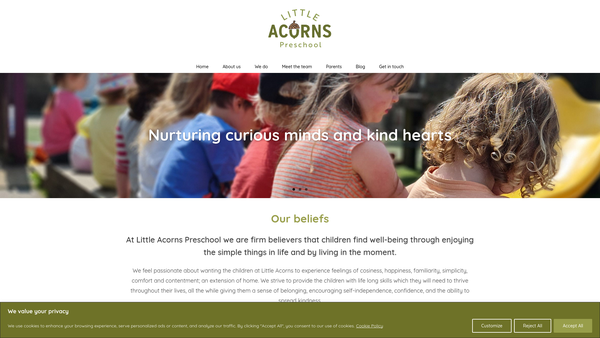 Screenshot of the Little Acorns Playgroup website