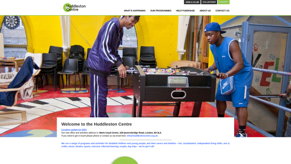 Screenshot of the The Huddleston Centre In Hackney website