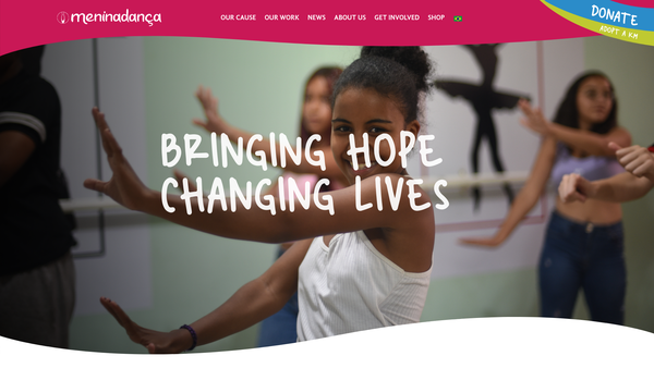 Screenshot of the Meninadanca website