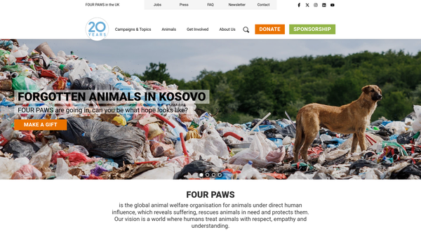 Screenshot of the Four Paws website