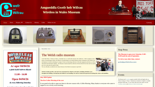 Screenshot of the Gwefr Heb Wifrau - Wireless In Wales website