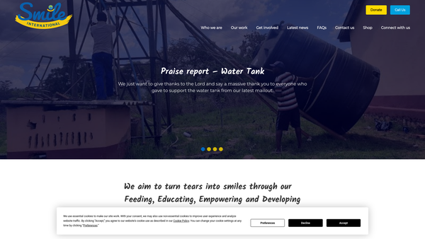 Screenshot of the Smile International website