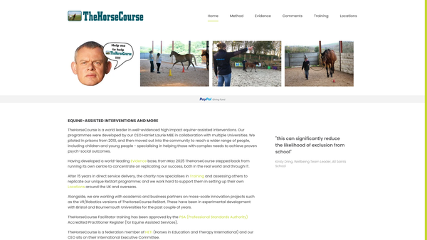Screenshot of the Thehorsecourse website