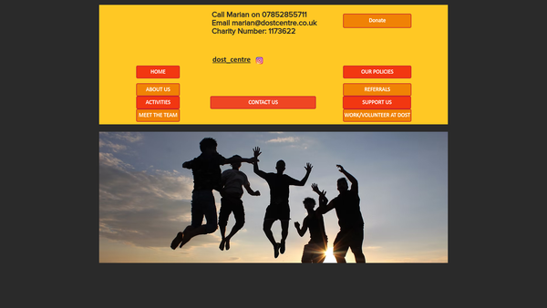Screenshot of the Dost Centre For Young Refugees And Migrants website