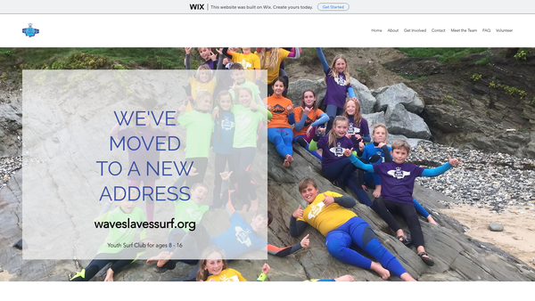 Screenshot of the Wave Slaves Surf Club website