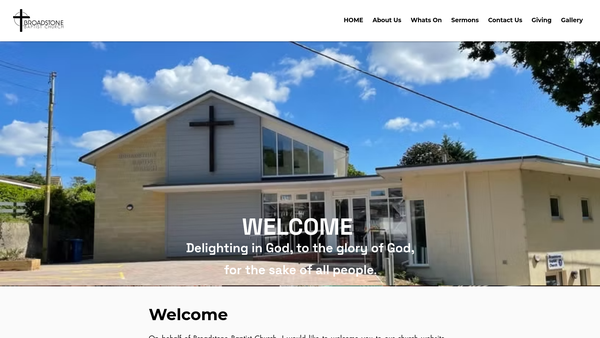 Screenshot of the Broadstone Baptist Church website
