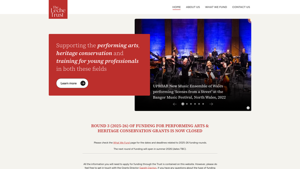 Screenshot of the The Leche Trust website