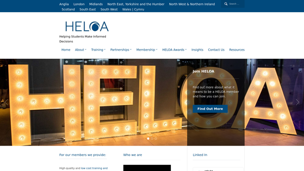 Screenshot of the Heloa website